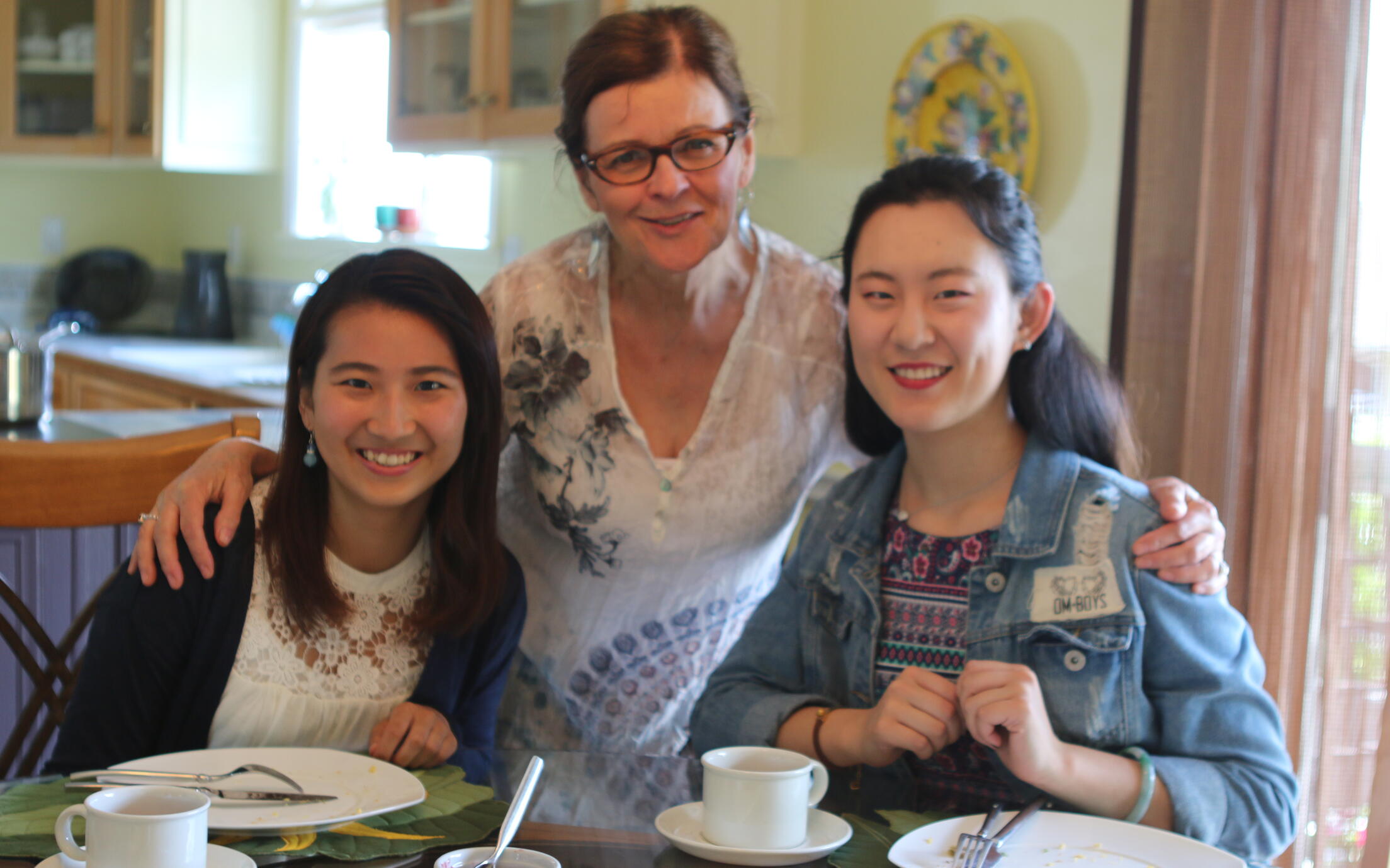 VIU Homestay host with VIU students.